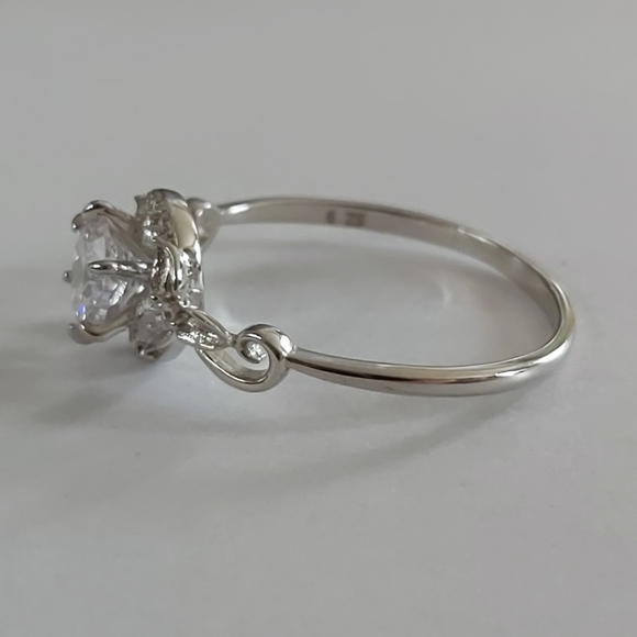 Charmed Aroma Sterling Silver Ring - Picture 6 of 10